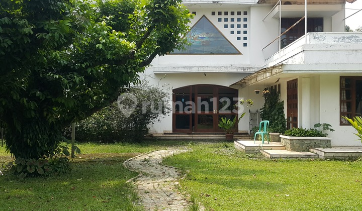 Rumah Luas 1.910 M² di Pondok Labu Halaman Besar & Akses Strategis Rumah Luas 1.910 M² di Pondok Labu Halaman Besar & Akses Strategis