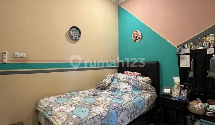 Rumah Super Homey 1,5 Lantai Dalam Komplek Tenang di Cinere 2