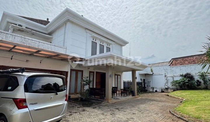 Rumah Mewah Besar di Cinere Lahan 1040 M² di Cinere Dekat Mall