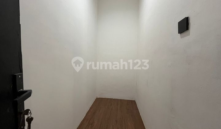 Brand New Minimalist House Ready to Occupy in a Strategic Complex in Cinere 2