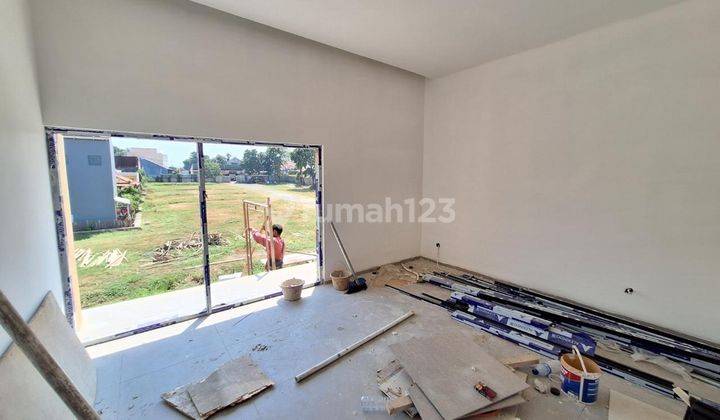 Rumah Brand New di Cinere 2 Lantai Nempel Tol Desari 2