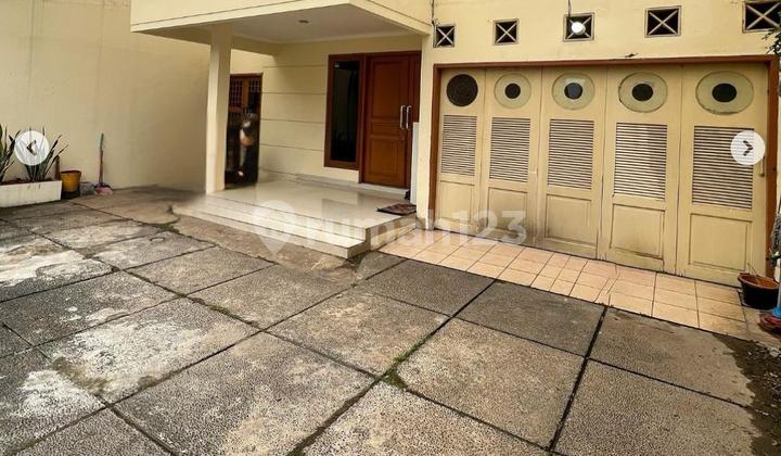 Rumah Terawat 2 Lantai di Cilandak Dekat Tol & MRT 2