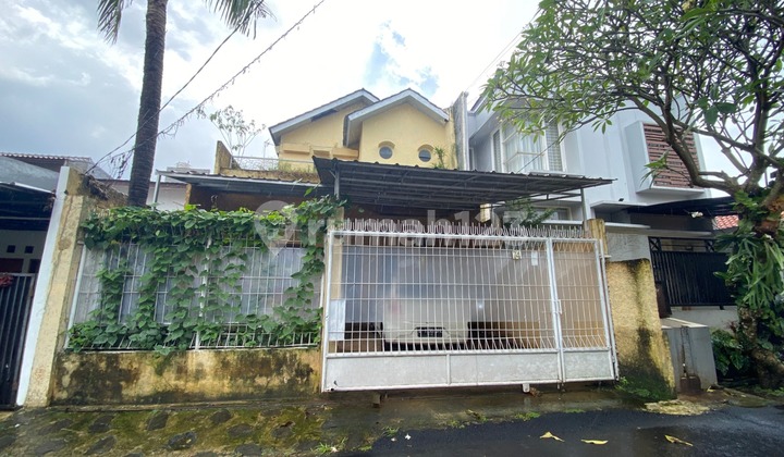 Rumah 2 Lantai Dalam Komplek Lebak Bulus Dekat MRT & Tol Jorr