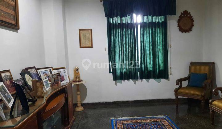 Rumah Terawat Semi Furnished di Cinere 5 Menit Ke Tol Limo 2