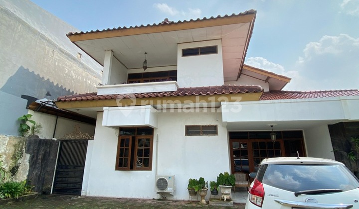 Rumah Luas 377 Hadap Selatan Lokasi Strategis SHM