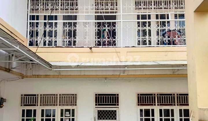 Rumah Kost 18 KT 2 Kios di Margonda Akses Dekat Kampus & Tol