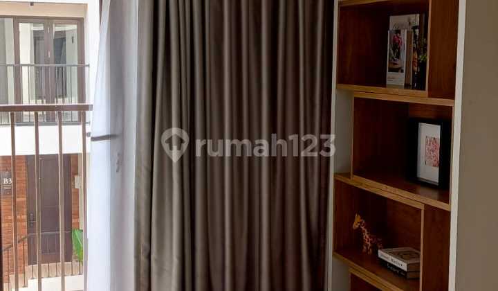 Brand New House in Duren Tiga, 3 Floors in a Townhouse, Ready to Occup 2