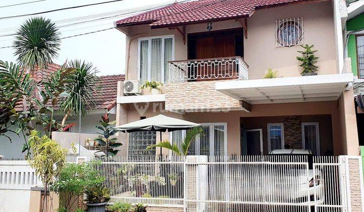 Rumah Modern di Cinere Siap Huni 2 Lantai Lingkungan Tenang 1