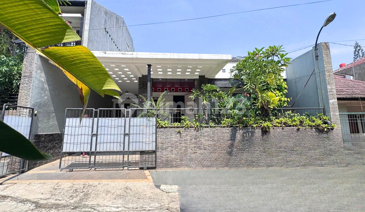 Beautiful 1-Story House in Strategic Cinere Complex Ready to Occupy Beautiful 1-Story House in Strategic Cinere Complex Ready to Occupy
