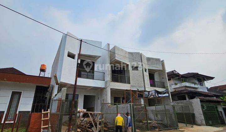 Brand New 2 Lantai Dalam Komplek Terdepan di Cinere