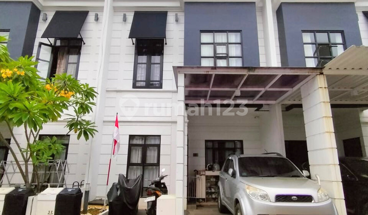 Beautiful Minimalist House in a Complex with Swimming Pool Facilities in Gandul