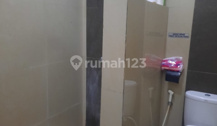 Rumah di Hibrida Kelapa Gading Furnished Tinggi Dari Jalan Rumah di Hibrida Kelapa Gading Furnished Tinggi Dari Jalan