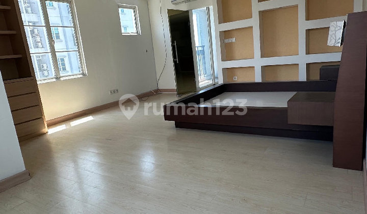 Nice Garden Apartment at Moi Kelapa Gading