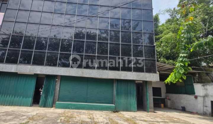 For Rent: Commercial Twin Shophouses in South Bandengan Area