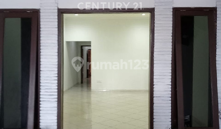 Rumah Kantor Bersih Depan Jalan Kh Abdullah Syafe'i Tebet