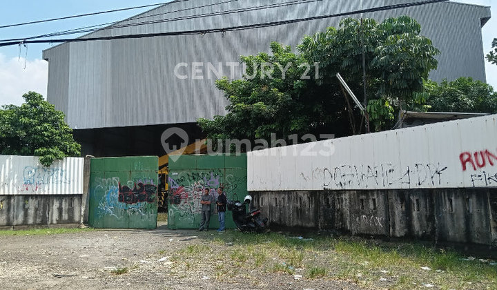 A Very Sturdy Open Warehouse or Workshop in Tapos Cimanggis A Very Sturdy Open Warehouse or Workshop in Tapos Cimanggis