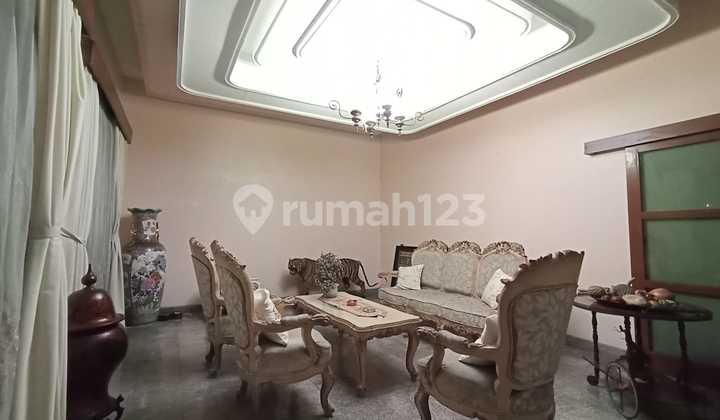 Rumah Classic 1,5 Lantai Terawat Sayap Bkr Tengah Kota Bandung 2