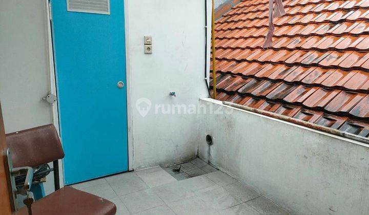 Rumah Cantik Terawat Minimalis Modern Siap Huni Area Antapani  2