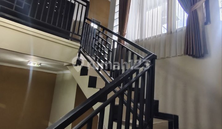 Rumah Semi Furnished SHM Regol, Bandung 2
