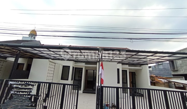 Rumah Minimalis Modern Pasangan Muda Dekat Griya Arcamanik
