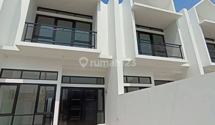 Rumah 2 Lantai Terbaik Premium Dekat Griya Arcamanik,bandung 1