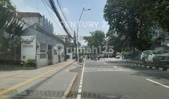 House on Jalan Tanah Abang Dua, Close to Jalan Musi, Office Area 2