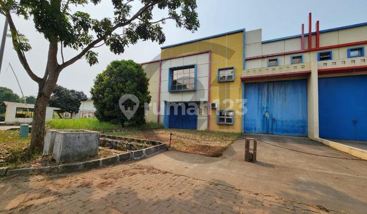 Warehouse for Rent with Hook in Millennium Three Raksa Industrial Area, Panongan Warehouse for Rent with Hook in Millennium Three Raksa Industrial Area, Panongan
