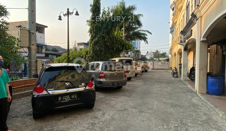 Ruko Sentra Bisnis 4 Lantai Ada Basement di Tanjung Duren Jakbar