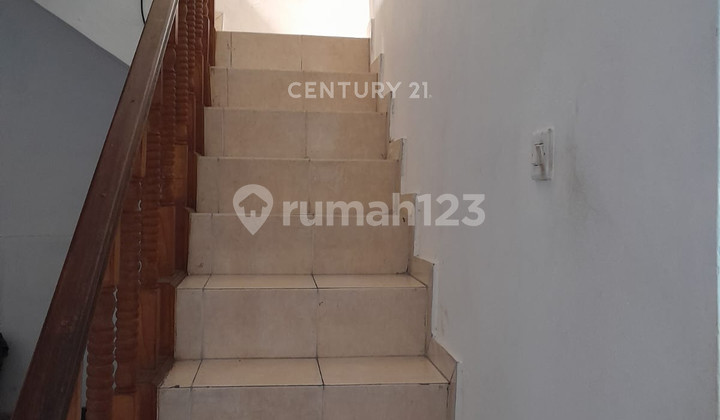 Strategic House Near Toll Road in Bumi Indraprasta 1 Housing Estate, Bogor 2