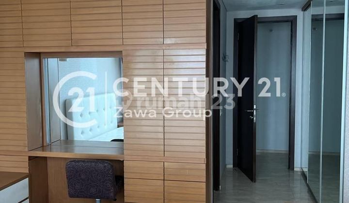 Disewakan Apartemen St Moritz Full Furnished Lantai Tinggi
