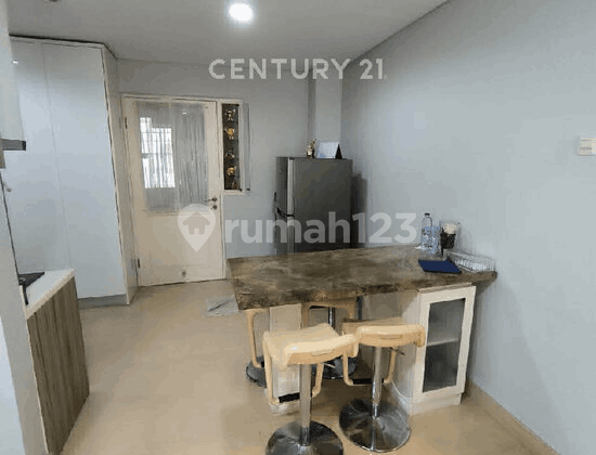 Apartment Fully Furnished dan Strategis Letaknya di Puri Jkt Brt 2