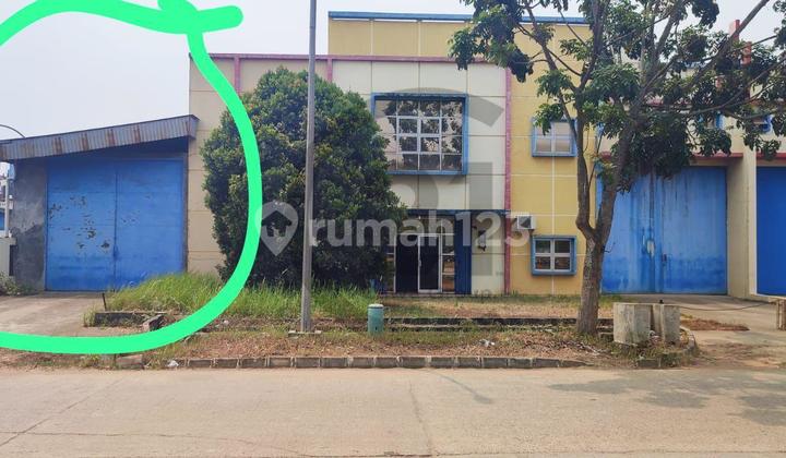 Warehouse for Rent with Hook in Millennium Three Raksa Industrial Area, Panongan Warehouse for Rent with Hook in Millennium Three Raksa Industrial Area, Panongan