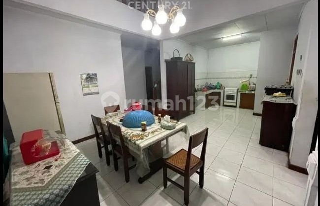 Dijual Cepat Rumah 2 Lantai Di Kawasan Tanah Abang Jakarta Pusat 2