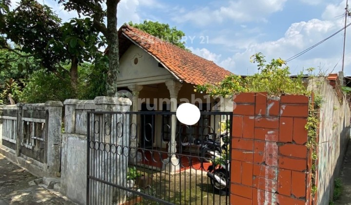 Strategic House Tegal Gundil North Bogor