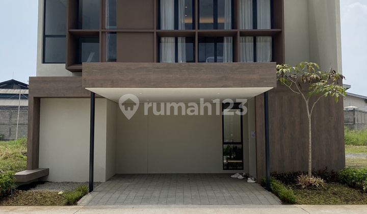 Jual Rumah Dalam Komplek Mewah Dengan Fasilitas Ekslusif Deket Pasir Kaliki Bandung