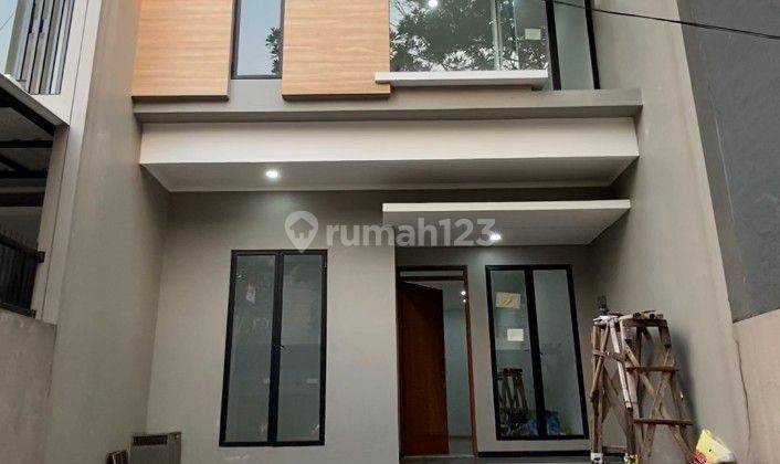 Jarang Ada !!! Dijual Rumah Minimalis Modern Tengah Kota Bandung Hadap Utara 2 Lantai 1