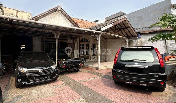 Rp 29m, Dijual Rumah Lama di Jl. Cemarang Menteng 1