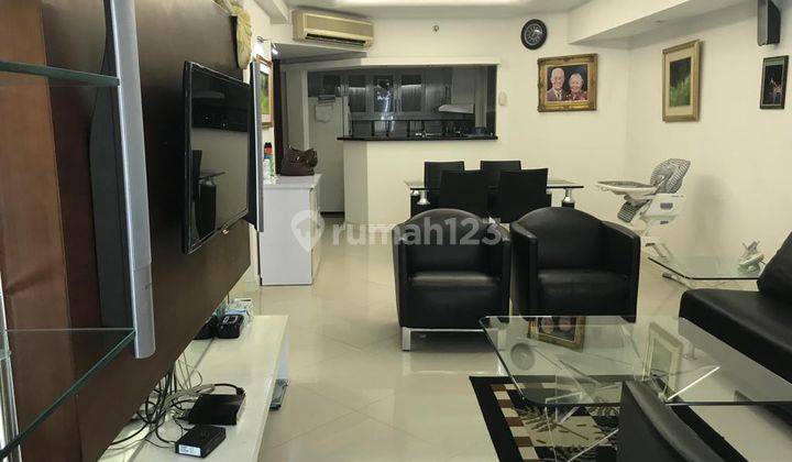 Apartemen  Taman Anggrek 3 Kamar Tidur, Furnished, SHM 2