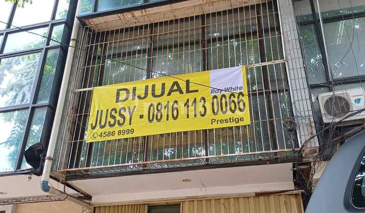 Ruko 4 lantai perlu renov lokasi OK ,Harga Nego di Meruya Ruko 4 lantai perlu renov lokasi OK ,Harga Nego di Meruya