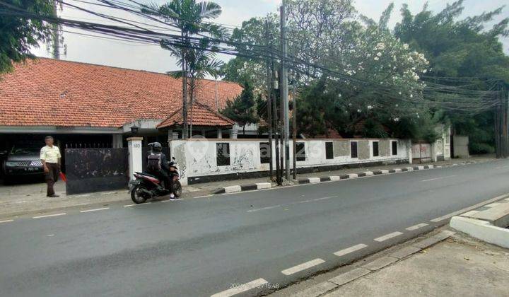 Rumah Tua Hitung Tanah Lokasi Strategis di Jl.darmawangsa Cipete 1