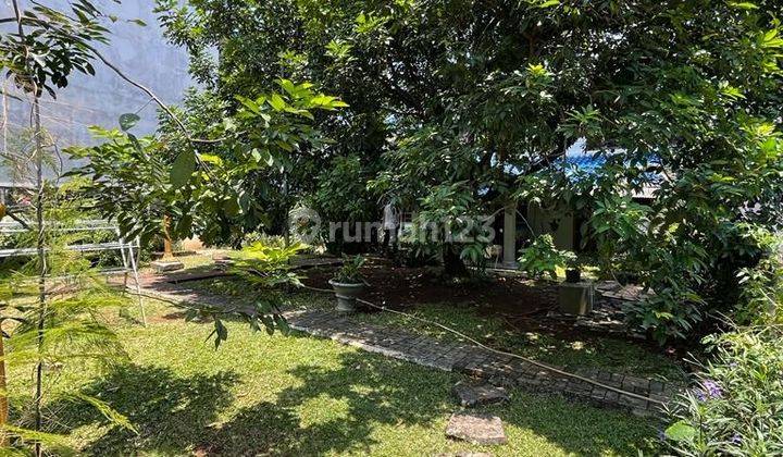 Rumah dengan Lahan Luas Komersial di Petukangan Selatan 2