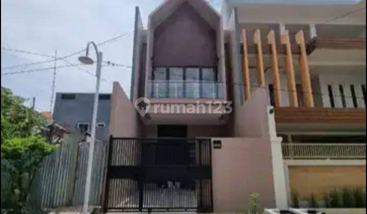 Dijual  Rumah di Mulyosari, Mulyosari Baru Jalan Utama 1