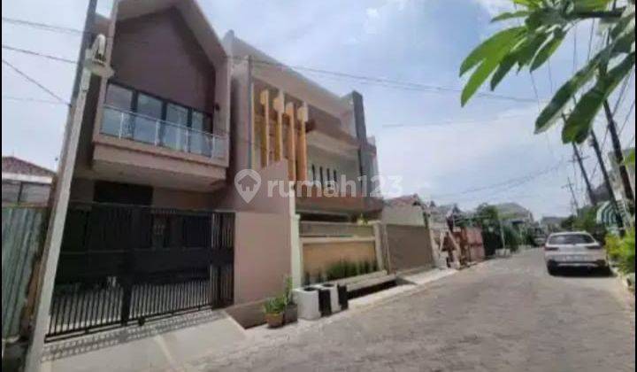 Dijual  Rumah di Mulyosari, Mulyosari Baru Jalan Utama 2