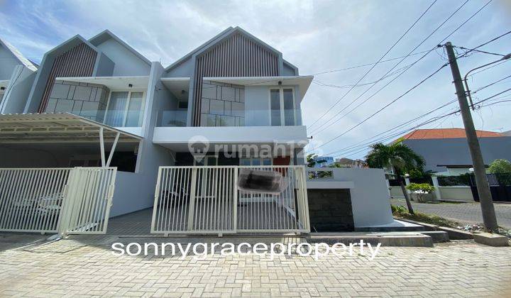 Dijual Rumah Baru di Manyar Hook Jalan Lebar Hadap Selatan Timur 1