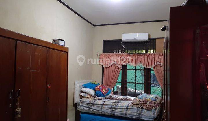 kamar tidur rumah dijual dalam komplek malaka