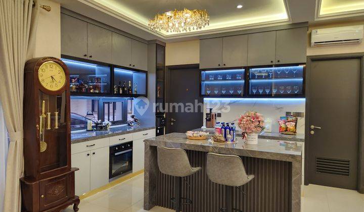 Dijual Rumah Attic Brand New Wisteria Keppeland Furnished By Designer, Jakarta Timur 2