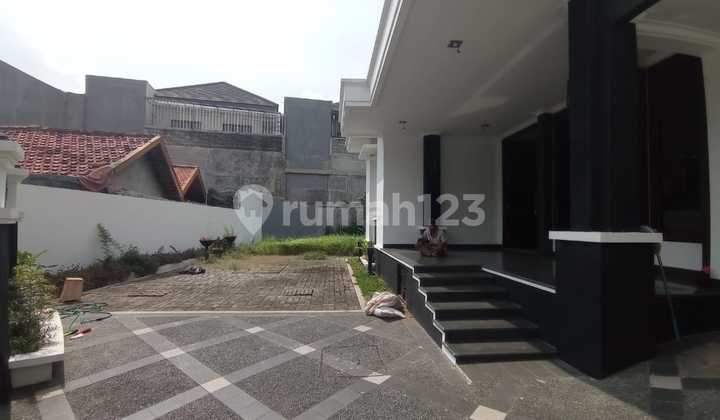 Disewakan Rumah Luas Bagus di Rawamagun Jaktim 2