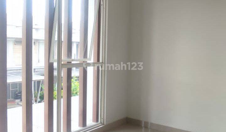 Di sewakan rumah 2 lantai  di JGC cluster North Missisipi cakung timur jakarta timur 2