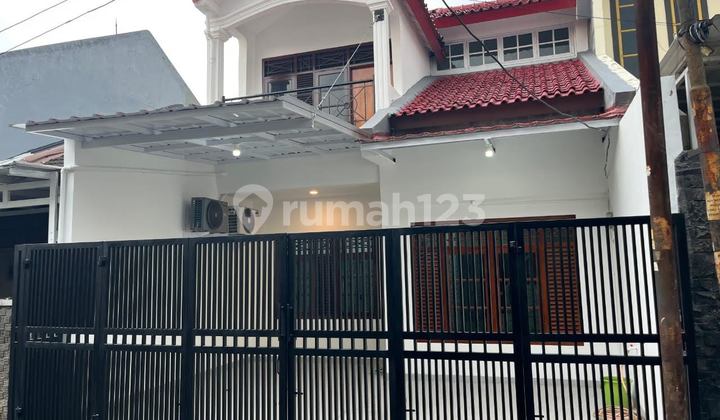 Dijual Cepat Rumah Bagus Siap Huni 2 Lantai Pondok Bambu Jakarta Timur Dijual Cepat Rumah Bagus Siap Huni 2 Lantai Pondok Bambu Jakarta Timur