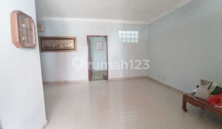 Disewakan Rumah 2.5lt Di Rawamangun Jakarta Timur 2